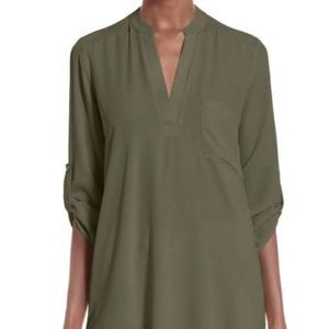 Lush Perfect Roll Tab Sleeve Tunic